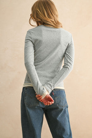 Light Weight Color Contrasted Long Sleeve Top