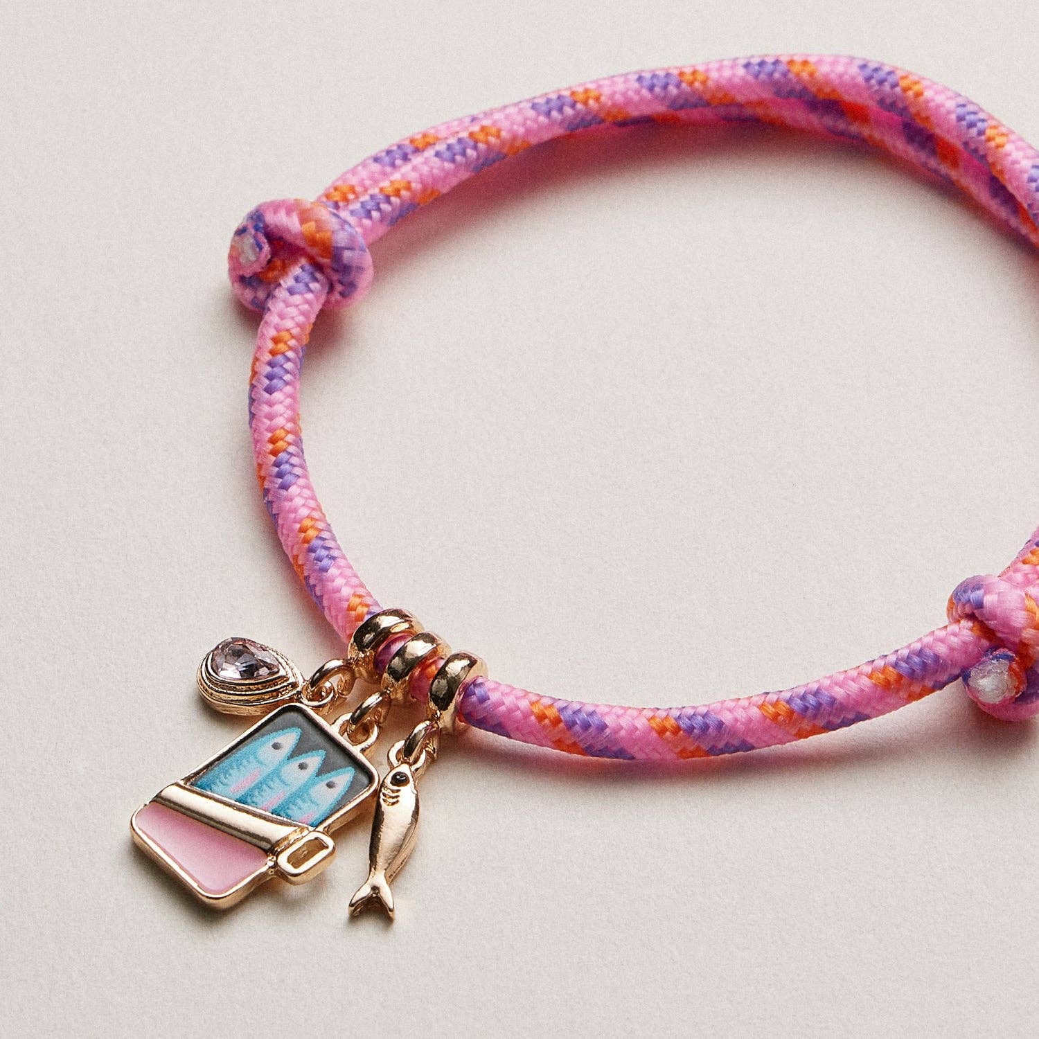 Woven Sardine Charm Bracelet—Fish Motif with Pull Tie: GDPK / ONE