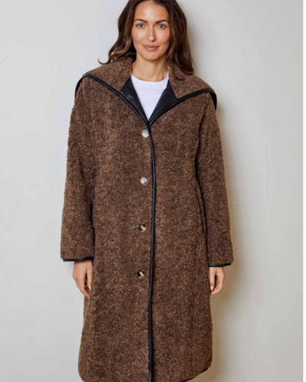 Trace Coat