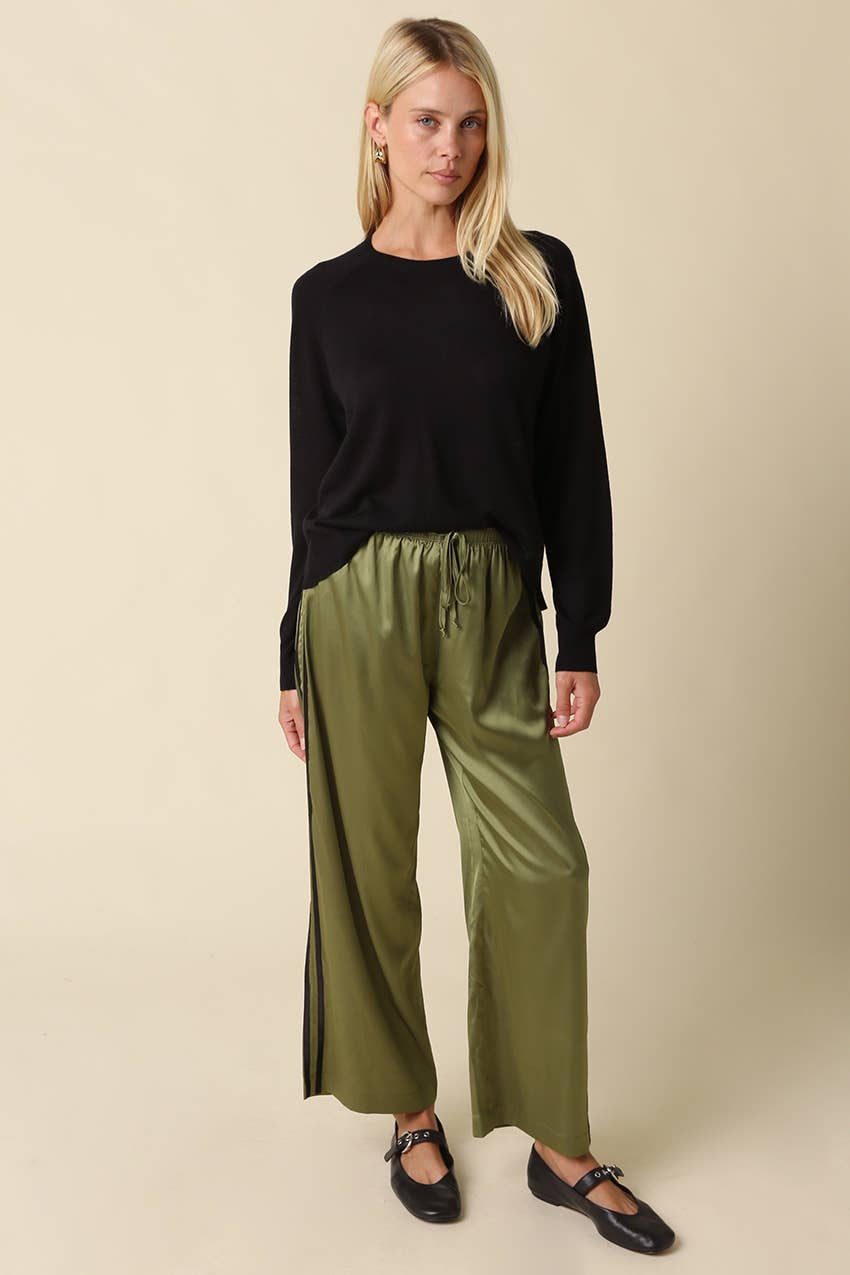 Maggie Side Stripe Pants: NAVY CREAM / M