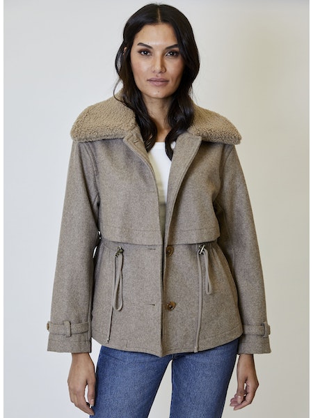 Addi Jacket Fawn