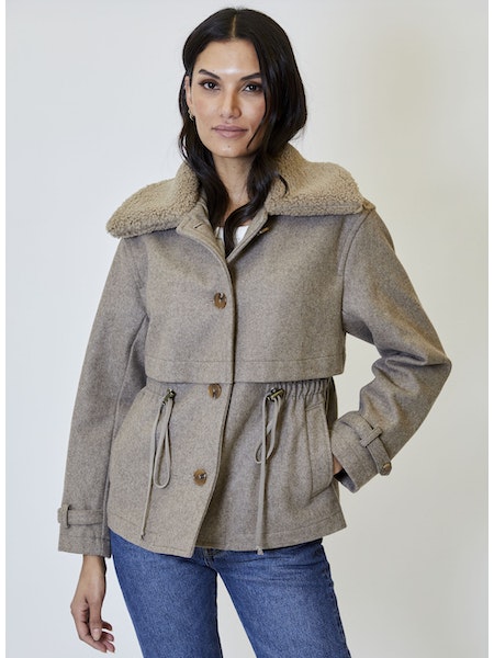 Addi Jacket Fawn