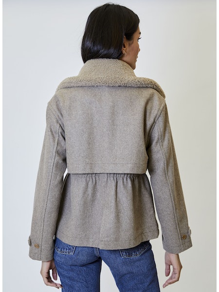 Addi Jacket Fawn